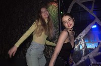 taya_in_pragues_nightclub_01.jpg